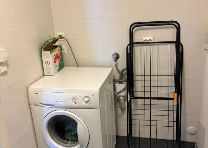 Kroken3 The * Gravdal (Vestvagoy)